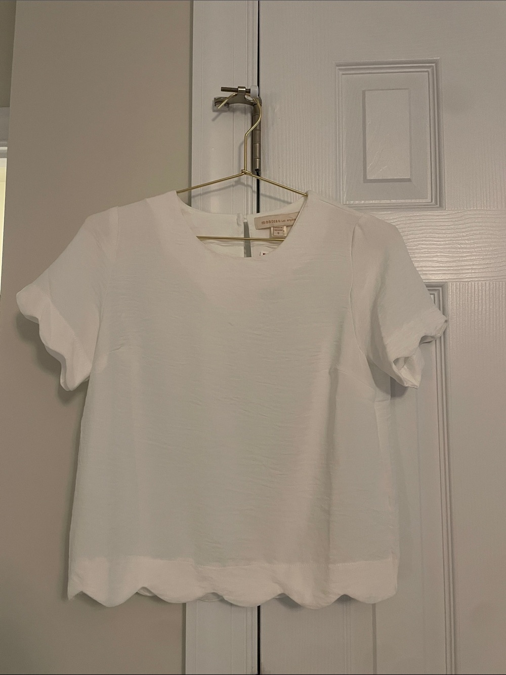 Scalloped Hem Short Sleeve Top - White